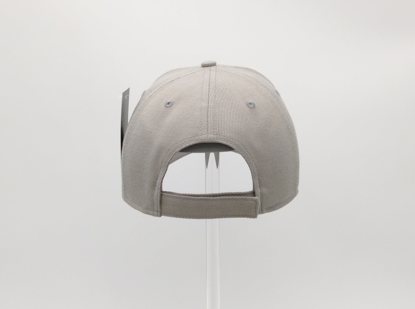 LIGHT GREY ACRYLIC BASEBALL CAP