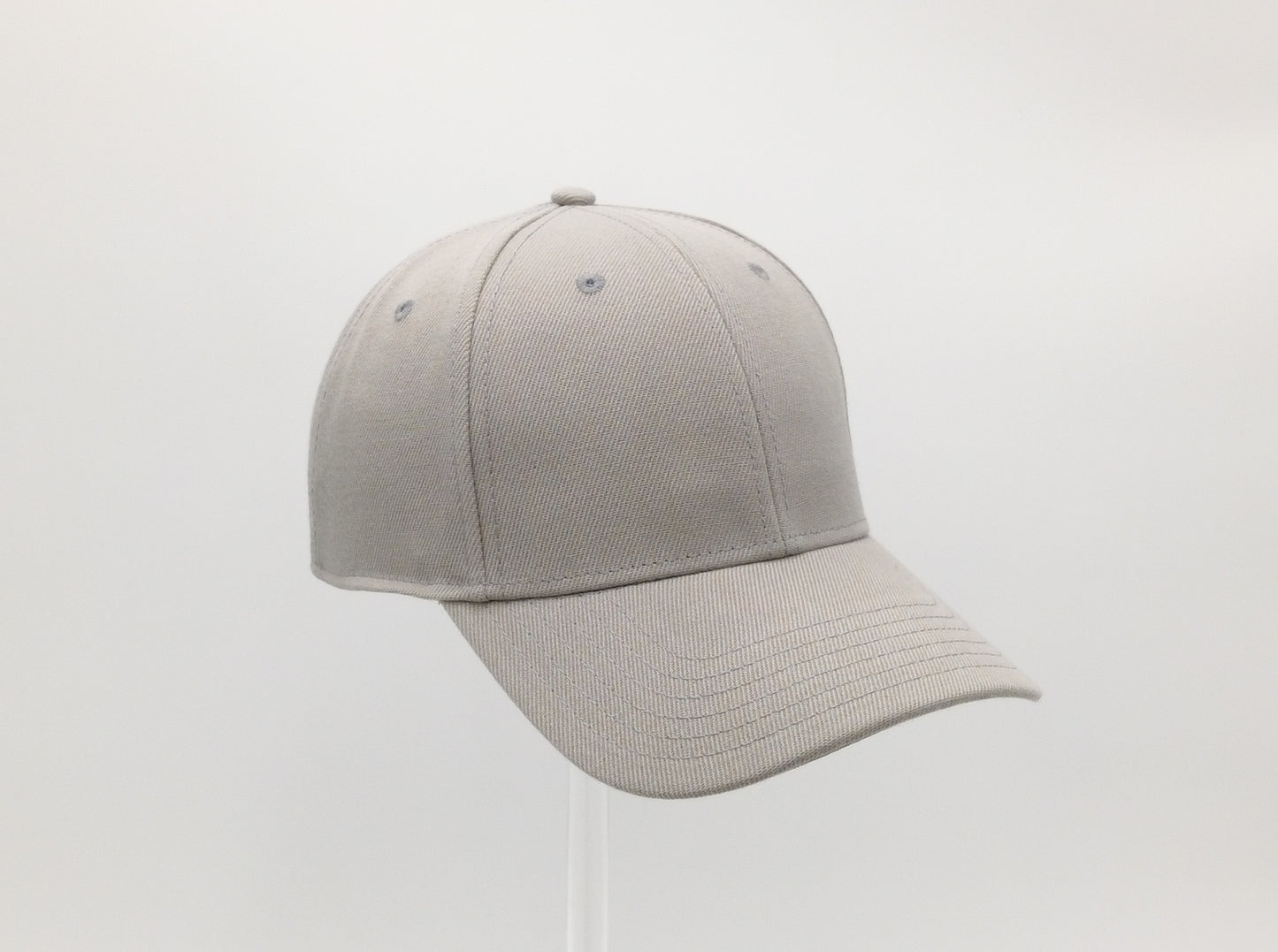 LIGHT GREY ACRYLIC BASEBALL CAP