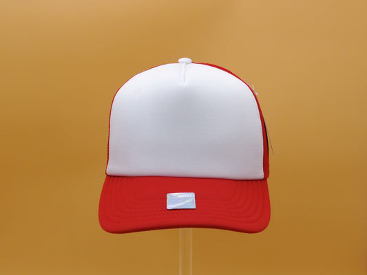 RED/WHITE TRUCKER MESH CAP