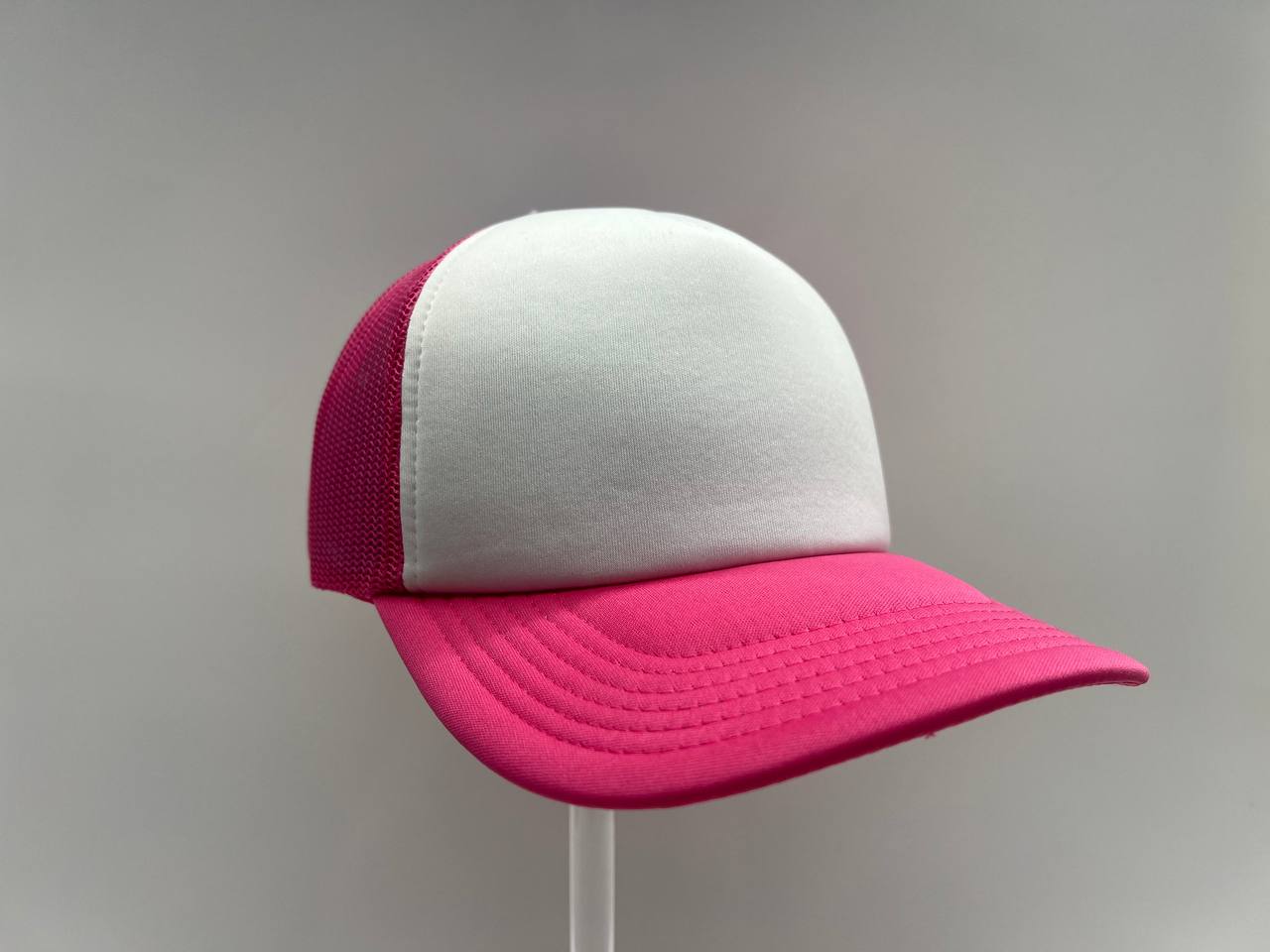 FUCHSIA/WHITE TRUCKER MESH CAP